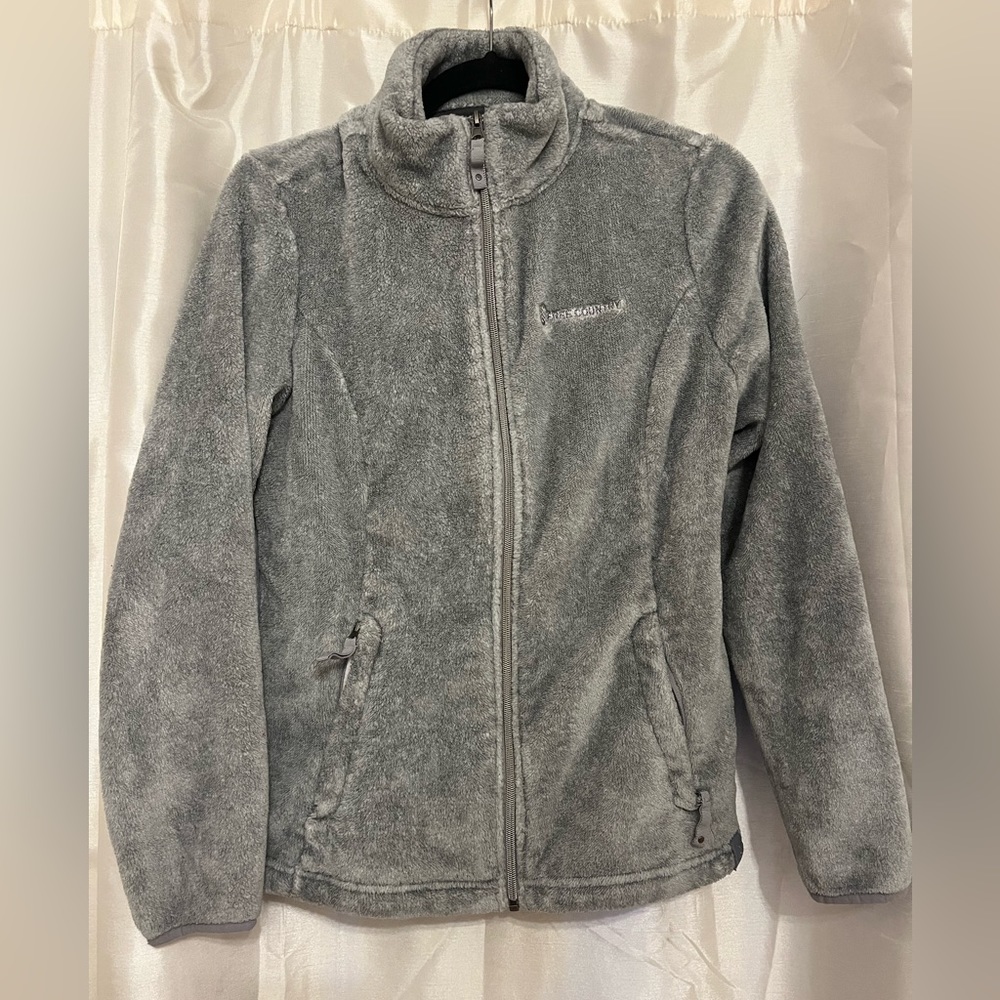 Medium Free country women’s gray fleece zip